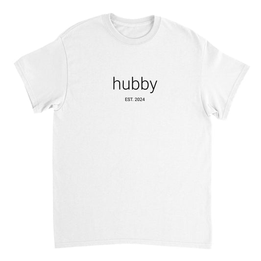 Kjærestepar T-skjorte - "Hubby est. 2024"